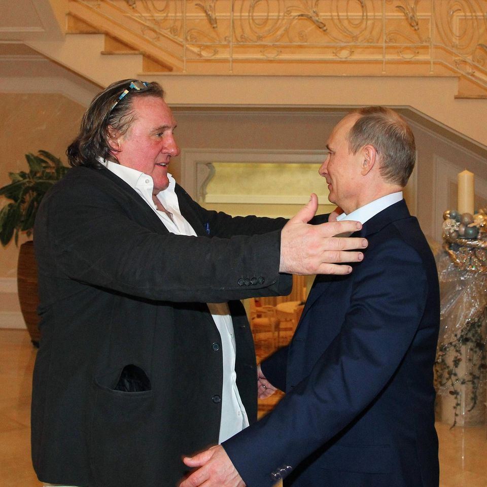 Depardieu 2013 mit Wladimir Putin in Sotschi – der Kremlchef überreichte dem Schauspieler bei dieser Begegnung den russischen Pass 