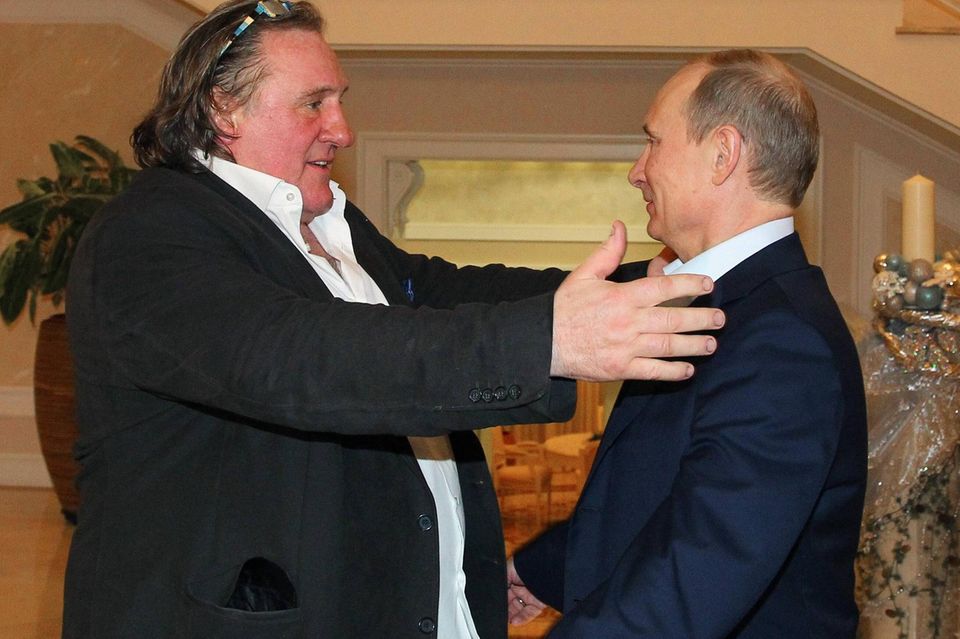 Depardieu 2013 mit Wladimir Putin in Sotschi – der Kremlchef überreichte dem Schauspieler bei dieser Begegnung den russischen Pass 