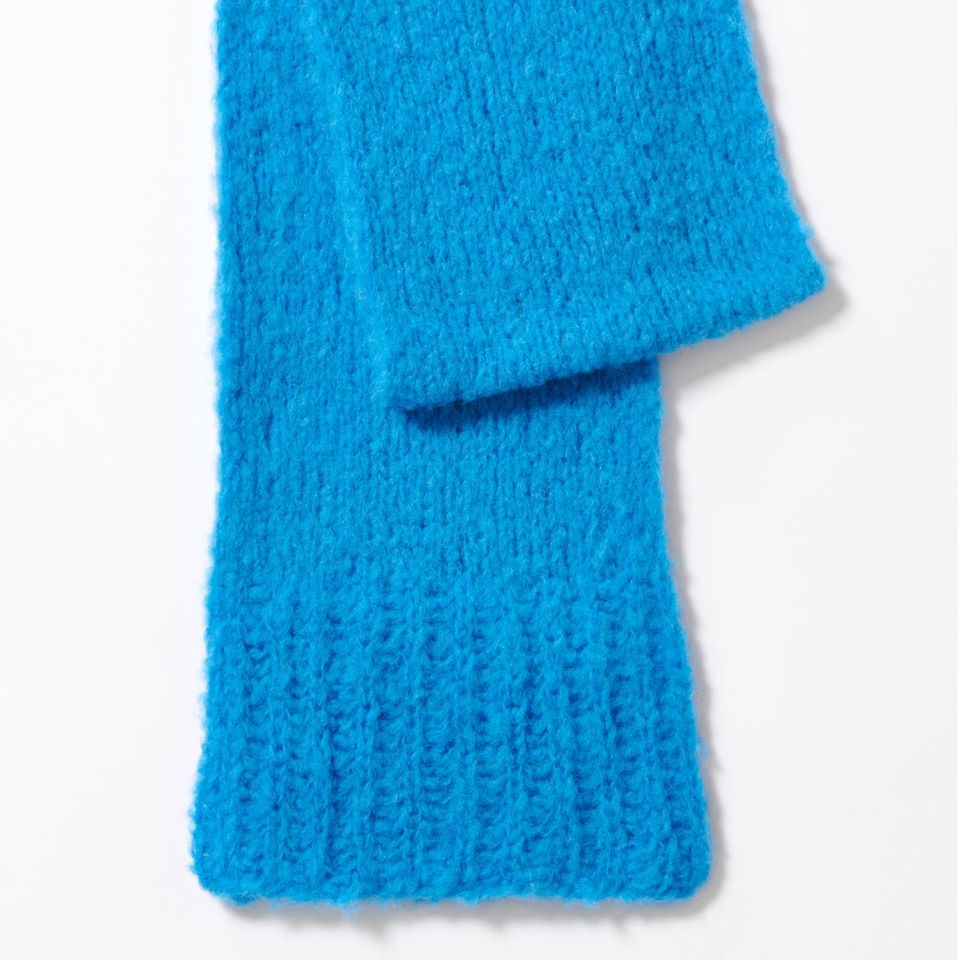 Blauer Schal