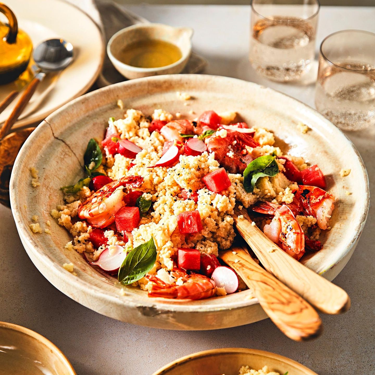 Couscous-Melonen-Salat mit Garnelen
