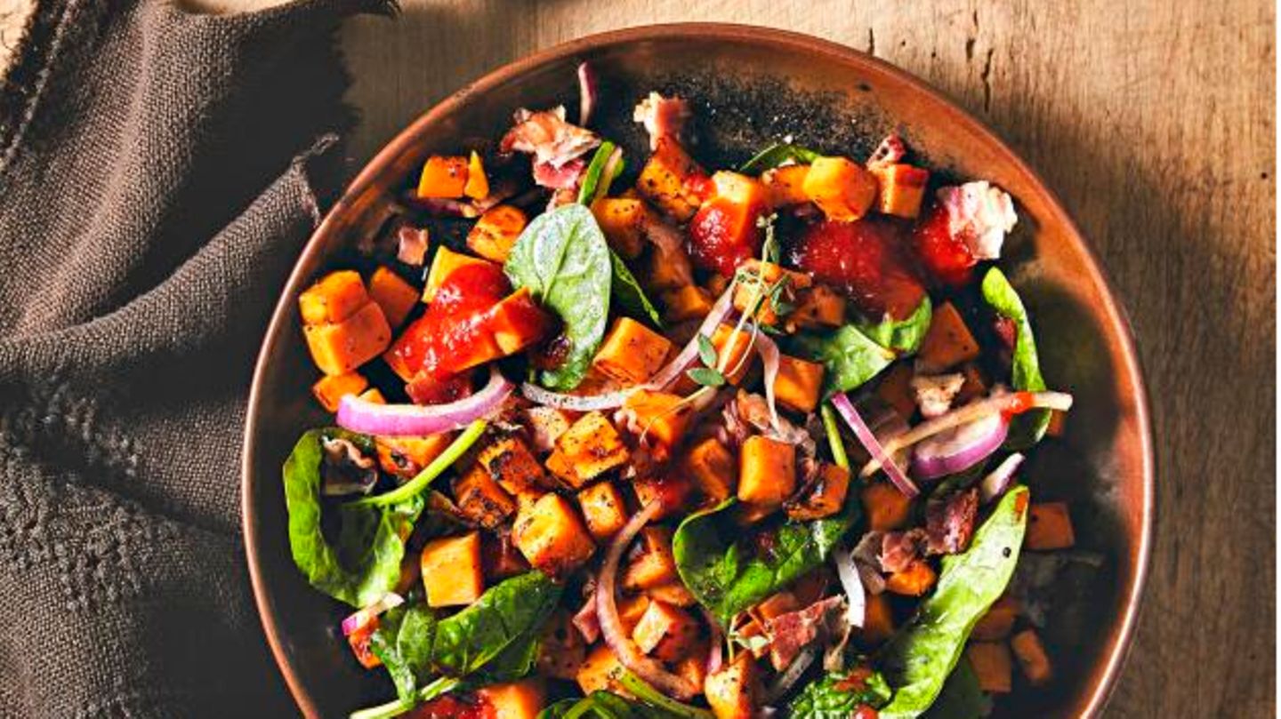 Süßkartoffeln mit Speck und Ajvar-Dip | BRIGITTE.de