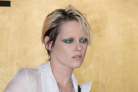 Markenbotschafterin Kristen Stewart mit bleached brows für Chanel