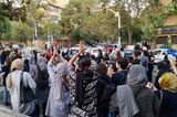 Proteste im Iran: Demonstrant:innen in Teheran