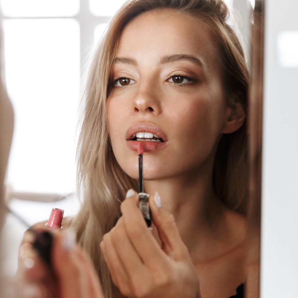 Es gibt einen Make-up-Trick, mit dem deine Lippen sofort voller aussehen