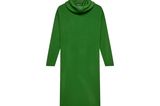 O Tannenbaum! Dieses grüne Strickkleid ist genau wie ein geschmückter Tannenbaum ein wahrer Hingucker. Das weiche Viskose-Kleid hat eine engere Naht und einen leicht ausgestellten Schnitt. Übrigens: Der Rollkragen mit Rippenmuster ist abnehmbar. Das Midi-Kleid von Elena Miro ist über houseofbilocca.com für 270 Euro erhältlich.