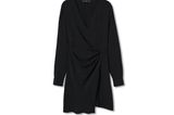 Der Klassiker für jeden Kleiderschrank! Das schwarze Kleid mit drapiertem Detail von Mango kaschiert an den richtigen Stellen und kann mit Strumpfhose und Mantel auch super im Winter getragen werden. Das Kleid gibt es auch in grünem Paisley-Muster für rund 40 Euro.