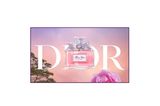 Auch in der Kategorie Bester Werbespot räumt Diors "Miss Dior Eau de Parfum" ab. In dem Spot zelebriert Schauspielerin Natalie Portman das Leben und die Liebe in beeindruckende Szenen auf Blumenwiesen und dem Meer. Der einzigartig blumige Duft des Parfums wird so perfekt eingefangen. Dior, Miss Dior Eau de Parfum, 100ml für etwa 148 Euro.