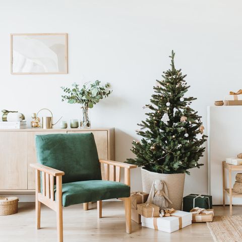 Weihnachtsdeko für kleine Wohnungen: Weihnachtsschmuck in kleinem Zimmer