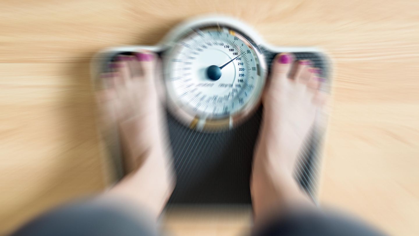 Falsch-wiegen-6-Fehler-die-uns-allen-auf-der-Waage-passieren