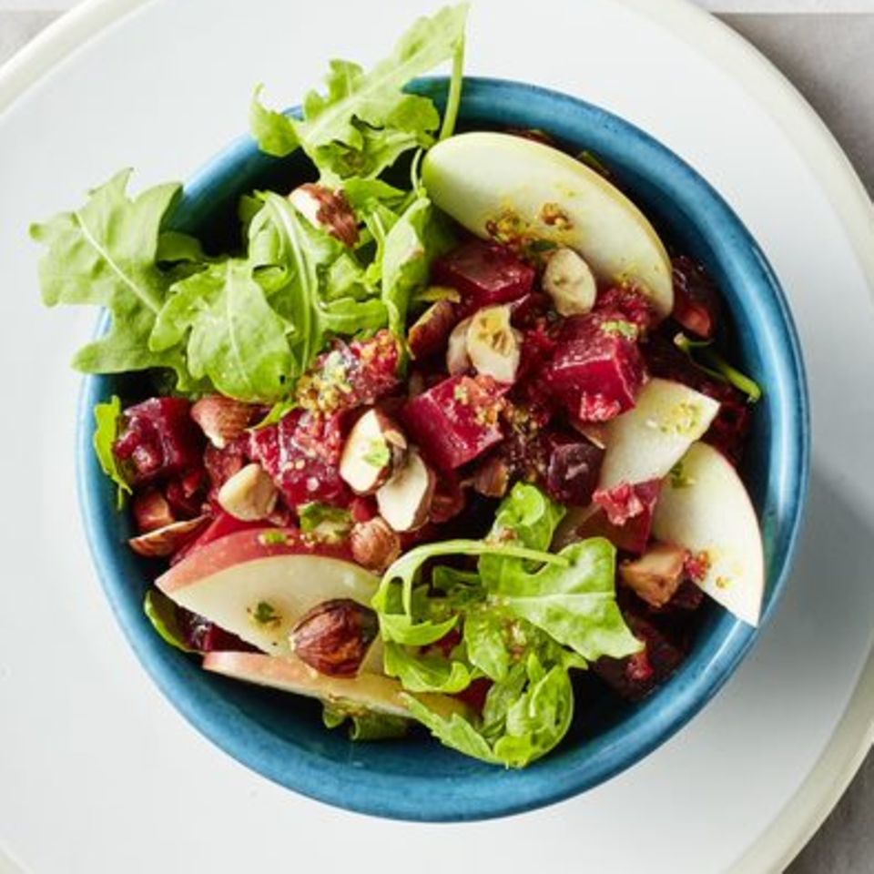 RoteBeteBowl mit Rucola und Apfel BRIGITTE.de
