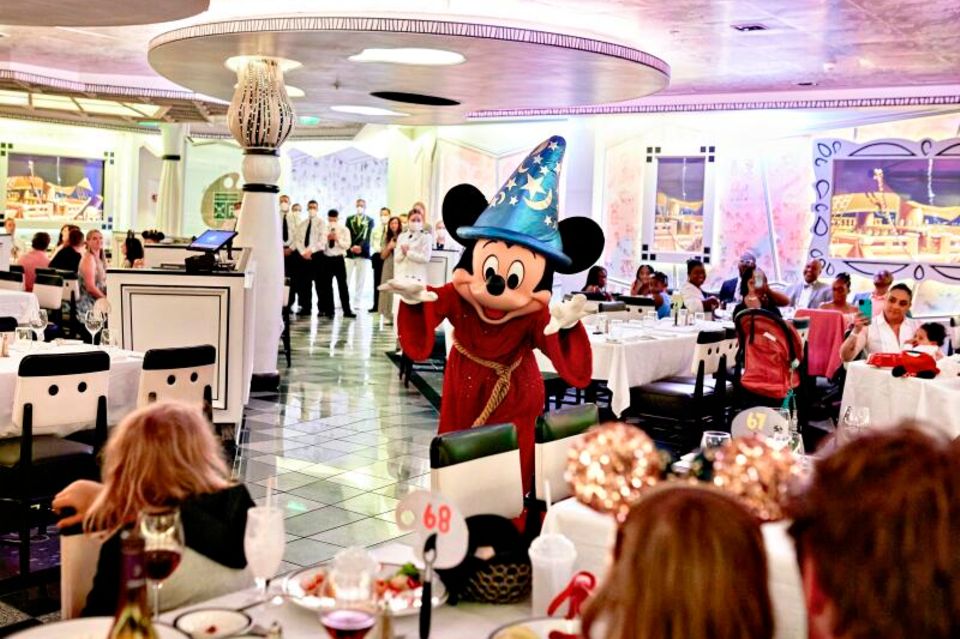 Disney Kreuzfahrt: Ein Familienträumchen Disney Kreuzfahrt: Show-Dinner