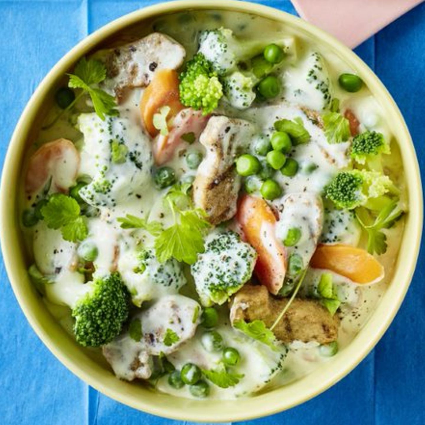 Veggie-Frikassee mit Erbsen und Brokkoli