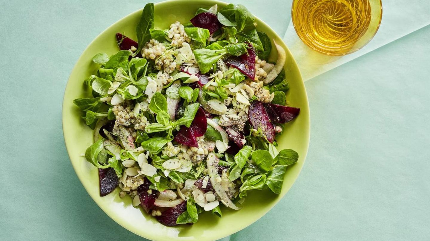 Fenchel-Feldsalat mit Buchweizen und Roter Bete | BRIGITTE.de