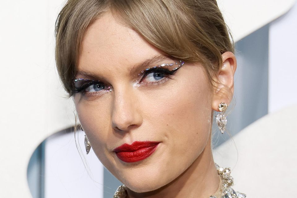 So schmückte Taylor Swift bei den MTV Awards ihre Augen.