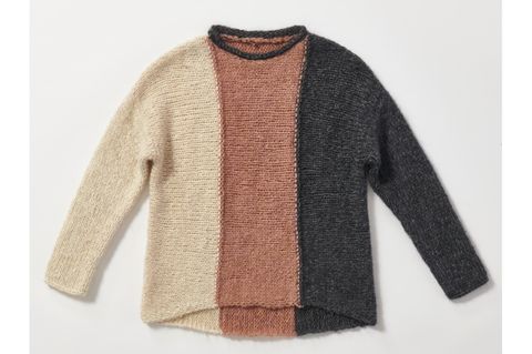 Quergestrickten Pullover dreifarbig stricken: Strickpullover mit drei Farben
