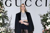 Hier glitzert wirklich alles! Diane Kruger trägt bei einem Gucci Dinner im Rahmen der Paris Fashion Week jede Menge Schmuck der Marke. Auch Dianes Augen funkeln – der blaue Lidschatten bildet mit den grünen Juwelen eine schöne Farbkombination.