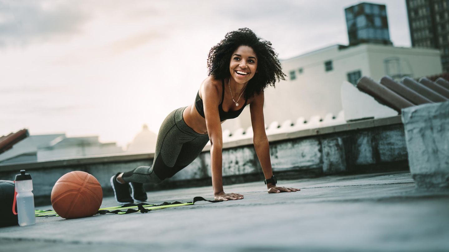 Fitness-Das-passiert-wenn-du-t-glich-Push-ups-machst