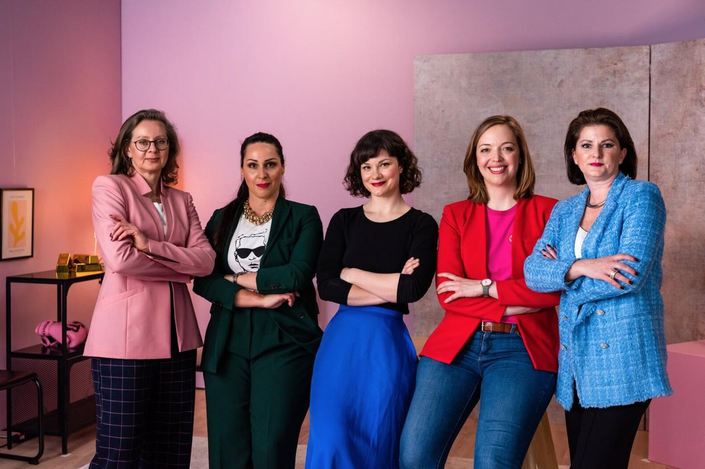 Durch die Masterclass begleiten sich unsere vier unabhängigen Expertinnen, Dani Parthum, Lisa Hassenzahl, Claudia Müller und Jessica Schwarzer (v.l.) und Hostin Laura Heyer (Mitte).