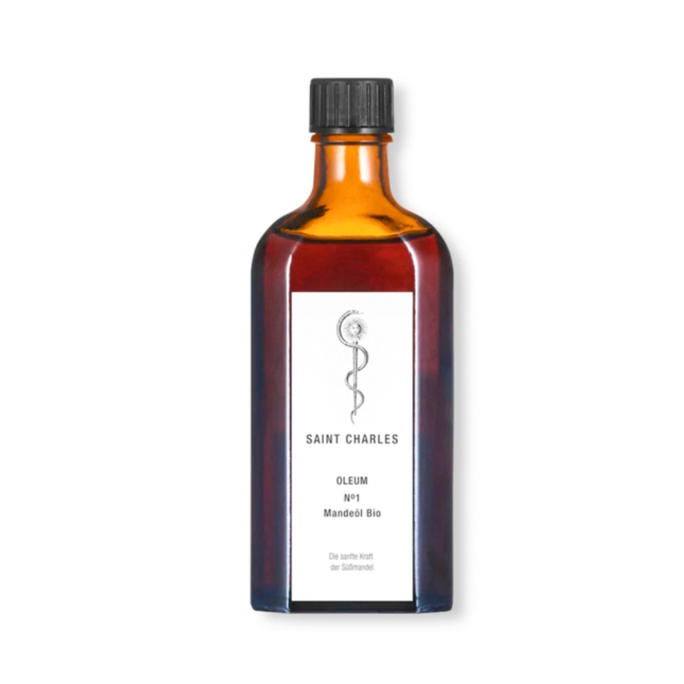 Das pflegende Öl für Haut und Haar eignet sich perfekt für Massagen. "Mandelöl Bio" von Saint Charles, 150 ml ca. 20 Euro.