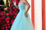 "Arielle"-Star Halle Bailey hat sich für die Oscar-Nacht einen bezaubernden Tüll-Look von Dolce & Gabbana ausgesucht.