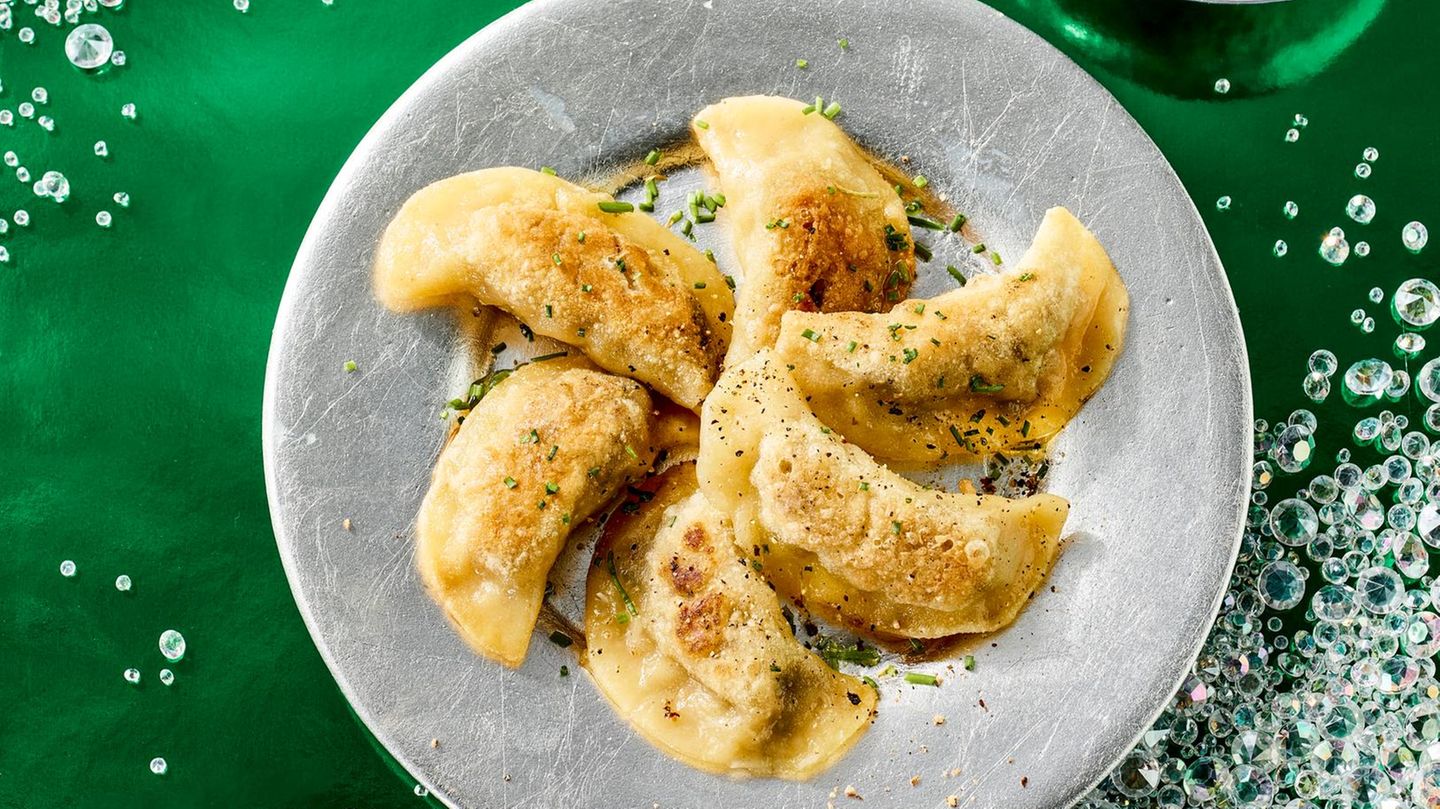 Sauerkraut-Pilz-Piroggen | BRIGITTE.de