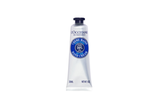 Der hohe Anteil an Karitébutter schützt die Hände vorm Austrocknen und hilft somit, dass die Hände während der Reise geschmeidig weich und mit Feuchtigkeit versorgt bleiben. Handcreme von L'Occitane, 30 ml kosten etwa 10 Euro. 