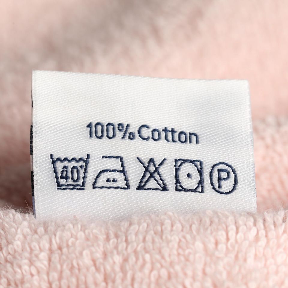 Kleidung: Diese Wäschesymbole solltest du unbedingt kennen