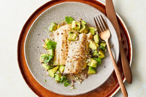 Zanderfilet mit Avocado-Salsa