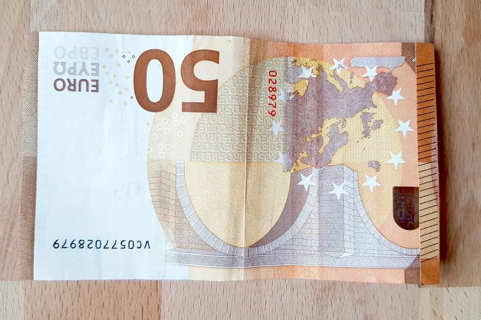 Geldscheine zur Sonne falten: 50 Euro-Schein gefaltet