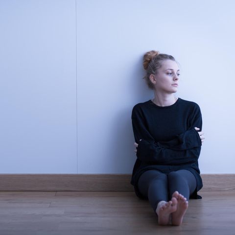 Beziehung: Eine nachdenkliche Frau