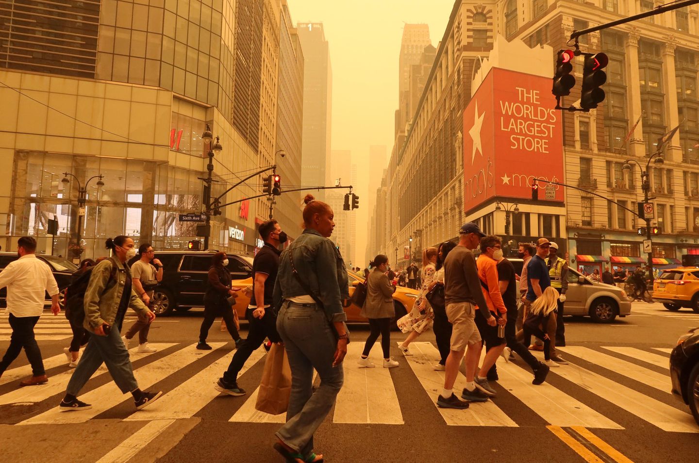 Bild des Tages: Menschen unterwegs in Manhattan