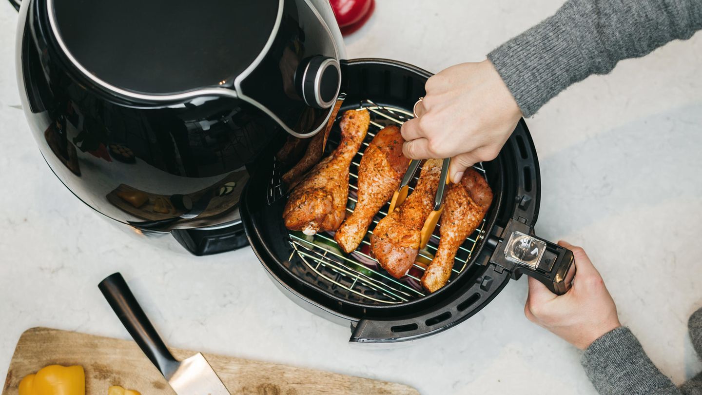 Airfryer: 3 Lebensmittel, die du niemals in der Heißluftfritteuse zubereiten solltest: