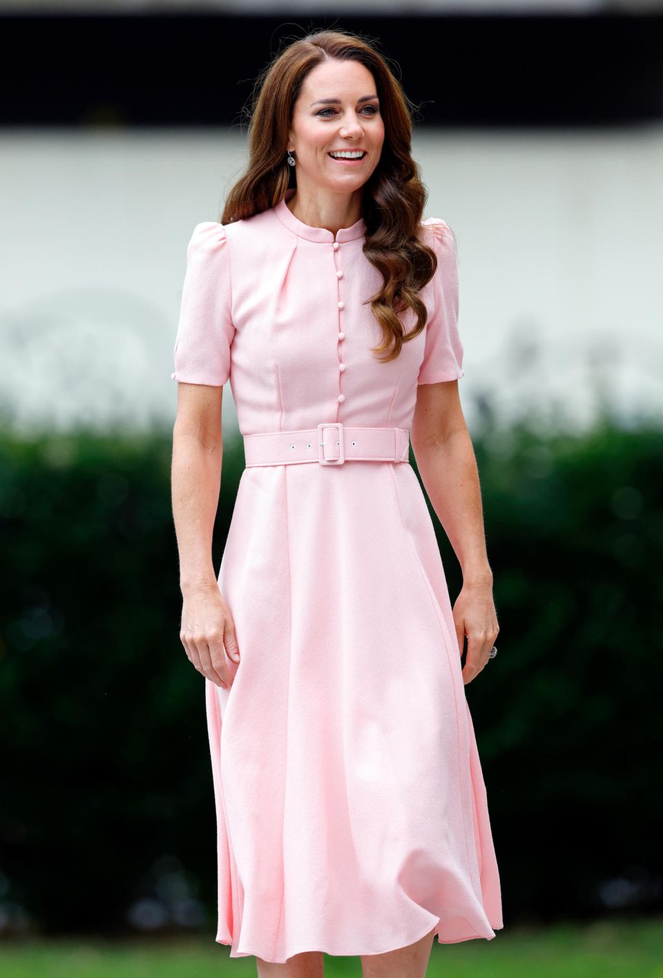 Erst 2021 und jetzt schon wieder: Kate liebt ihr "Ahana"-Kleid in Rosa. 
