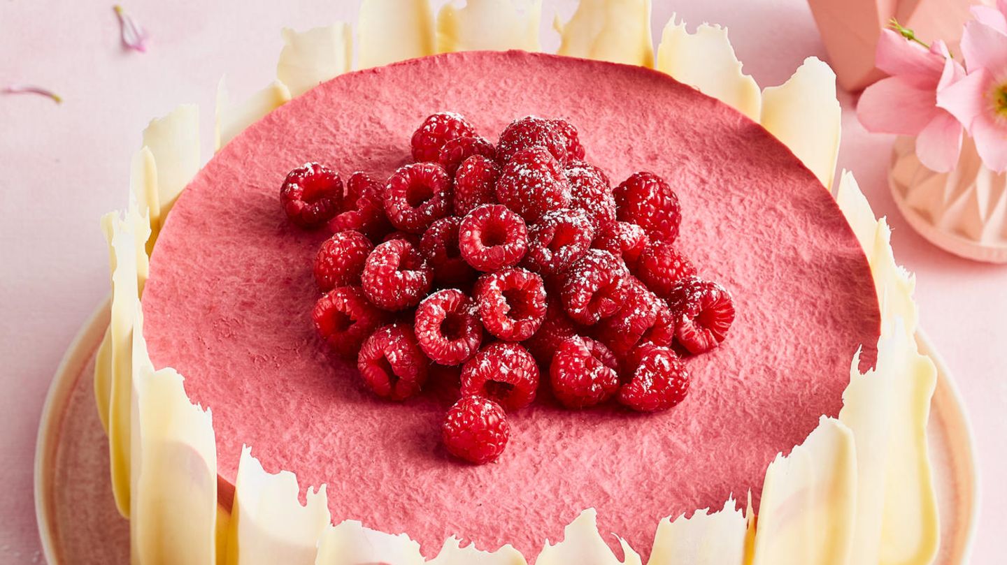 Blickfang-f-r-die-Kaffeetafel-Ausgefallene-Torten-backen