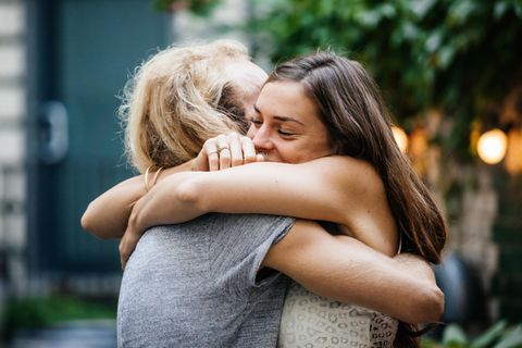 Psychologie: 3 Tipps, mit denen deine besten Freundschaften ein Leben lang halten