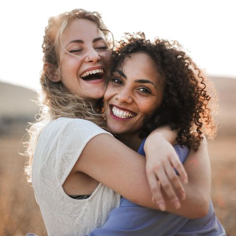Psychologie: 3 Dinge, an denen du warmherzige Menschen erkennst