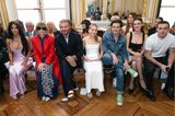 Familie Beckham sitzt wie immer zur Unterstützung von Mama Victoria in der Front Row, links daneben außerdem Kim Kardashian und Vogue-Chefin Anna Wintour.