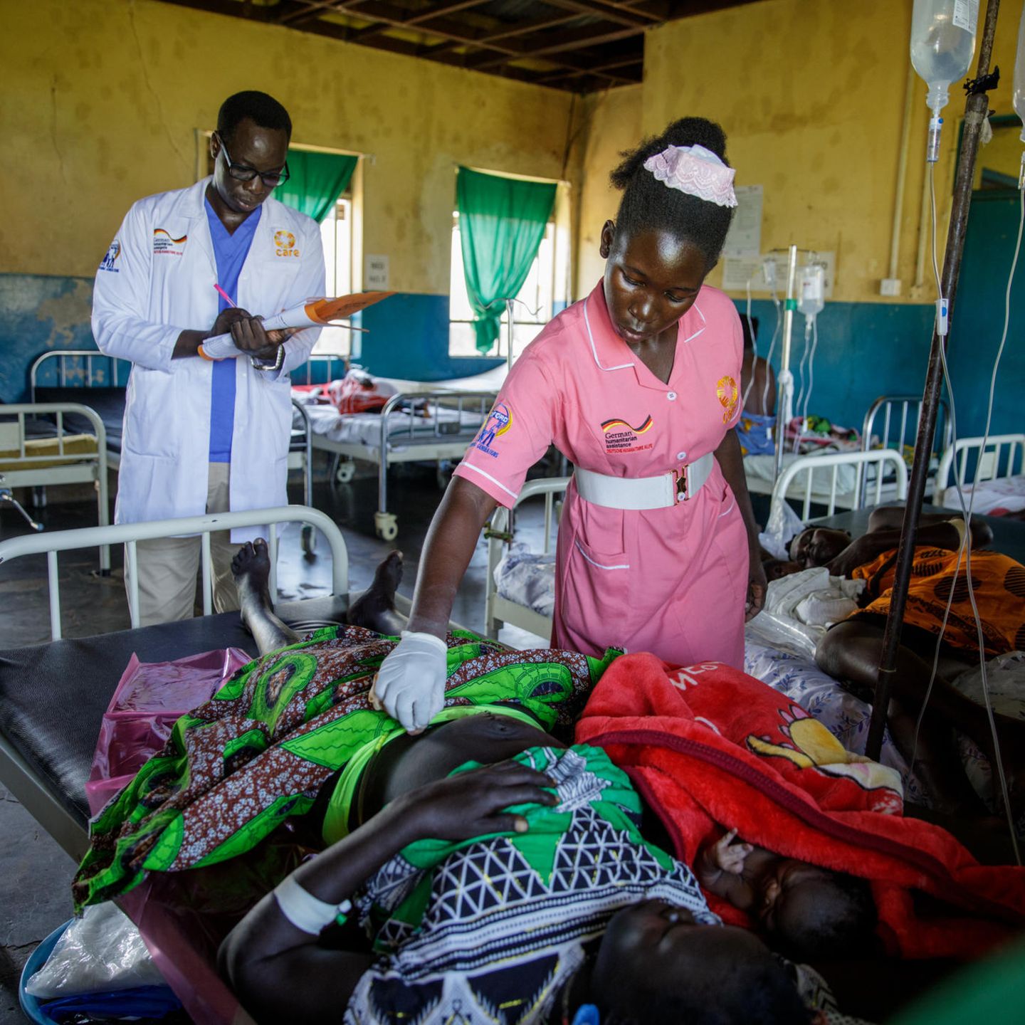 Geburtshilfe weltweit: Hebamme Munguci Hope Mercy im Gesundheitszentrum