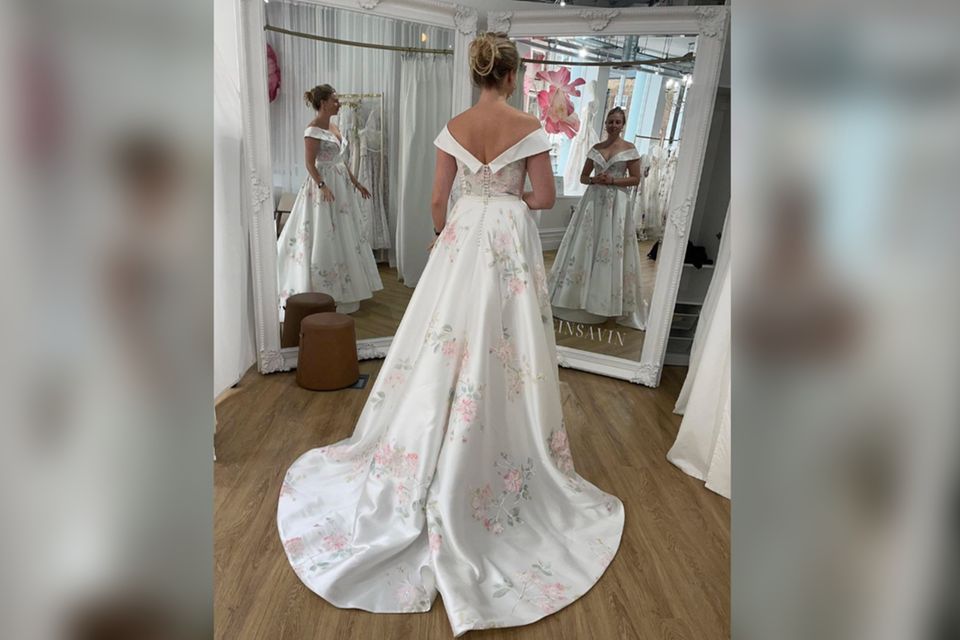 Instagram: Mysteriöses Hochzeitskleid wirft Fragen auf