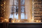 Lichterketten-Vorhang am Fenster