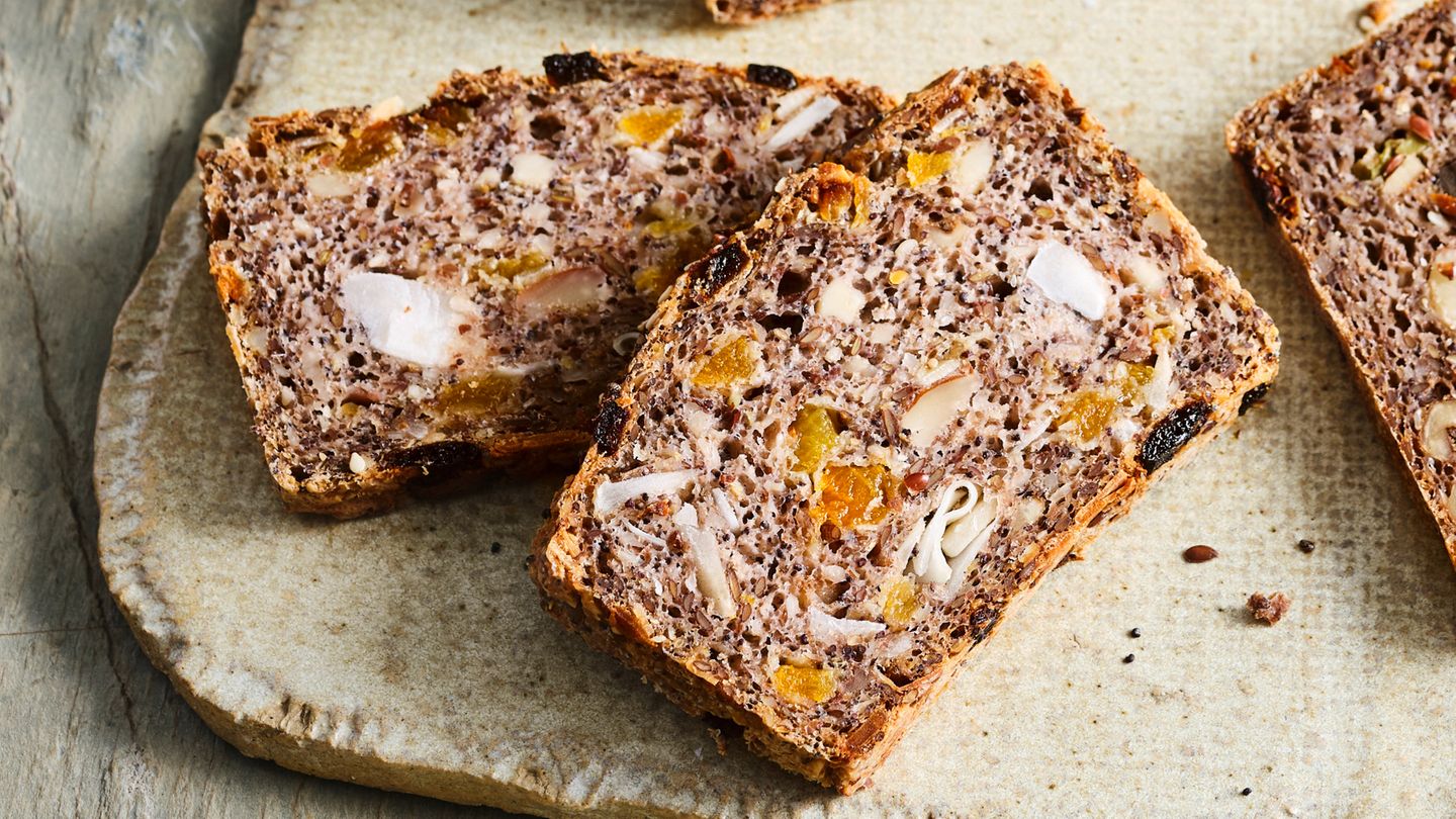 Aprikosen-Kokos--Brot | BRIGITTE.de