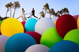 IWPOTY 2023: Brautpaar mit Ballons