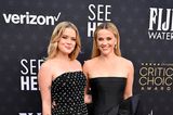 Ava Phillippe und Reese Witherspoon bei den Critics' Choice Awards 2024