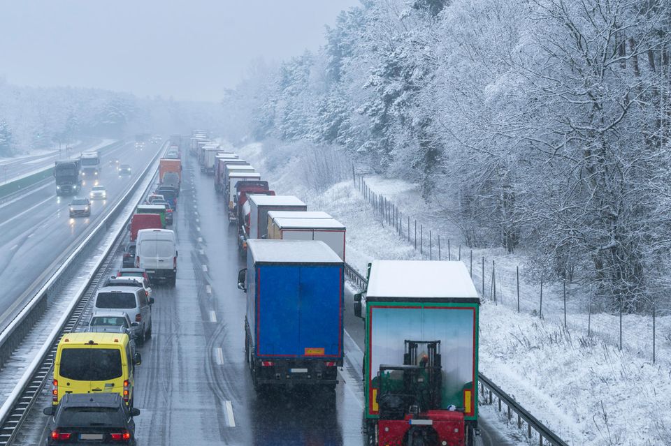 Warnung des deutschen Wetterdienstes: "Unwetterartige Neuschneemengen"