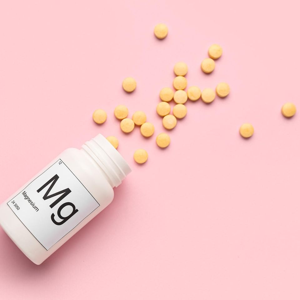 Magnesium: Dose mit Magnesium-Pillen