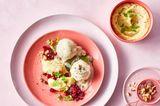Vegane Königsberger Klopse mit Kartoffelmousseline und Rote-Bete-Salat