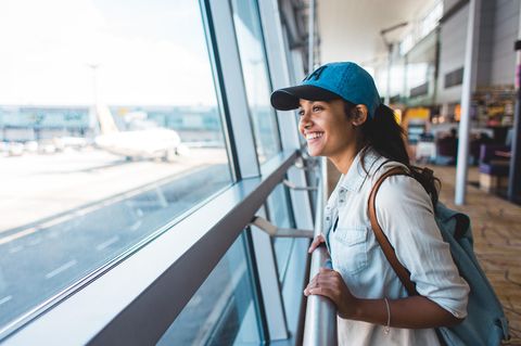 Bequemer reisen: 5 Dinge, die du im Flugzeug auf keinen Fall tragen solltest