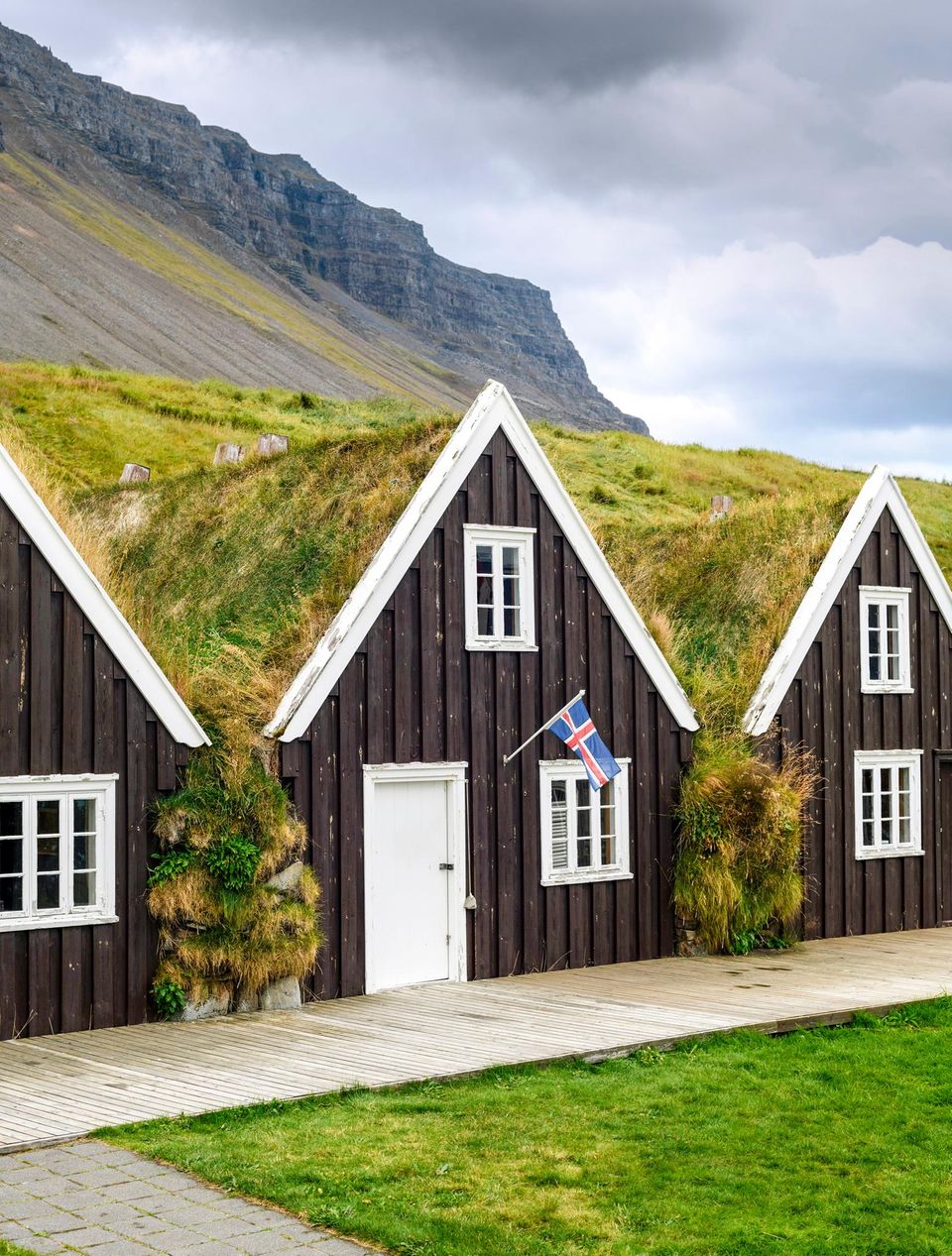 Island: Moosgedecktes Haus
