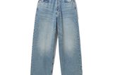 Passt, wackelt und hat Luft! Die Lockere Baggy-Jeans "Astro" von Weekday ist ein wahr gewordener Hosentraum für alle Oversize-Fans. Das weite Bein wirkt ungezwungen, die helle Waschung vermittelt Frühlingsgefühle. 