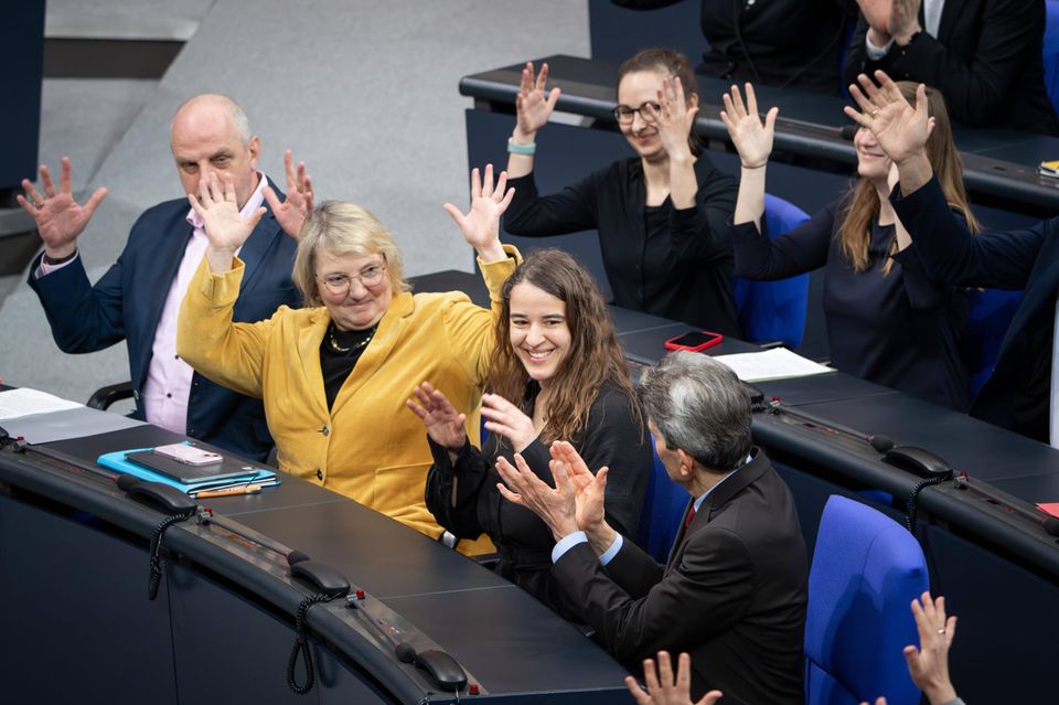 Bild des Tages: Abgeordnete Heike Heubach im Bundestag